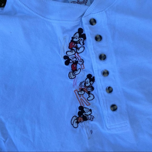 LAST CHANCE Vintage Disney Store Mickey button polo medium - Picture 3 of 9
